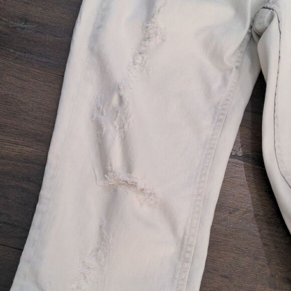 Vigoss the Thompson Tomboy Distressed White Jeans - Picture 11 of 13